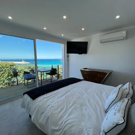 Pieds Dans L Eau A Sant Ambroggio * リュミオ