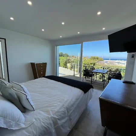 Pieds Dans L Eau A Sant Ambroggio Holiday home *